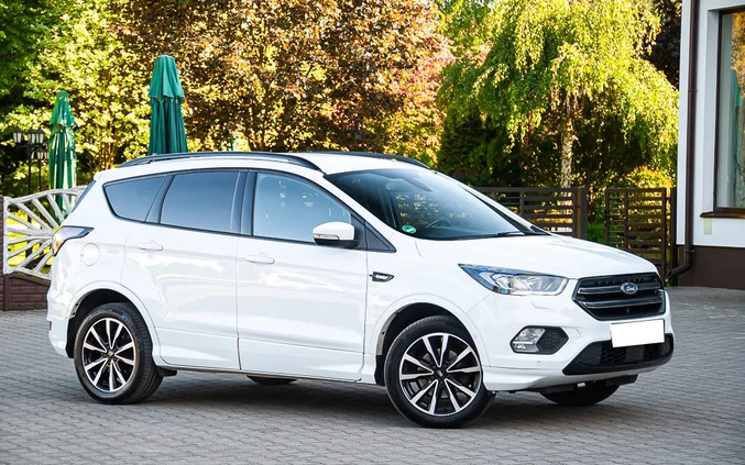 Ford Kuga cena 69990 przebieg: 93000, rok produkcji 2018 z Nowe Warpno małe 631